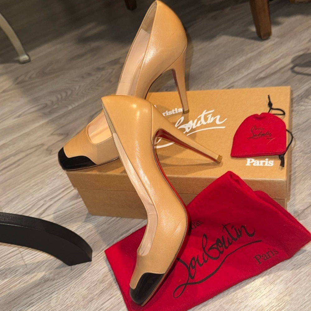 Christian Louboutin Lady grant 100 patient chic